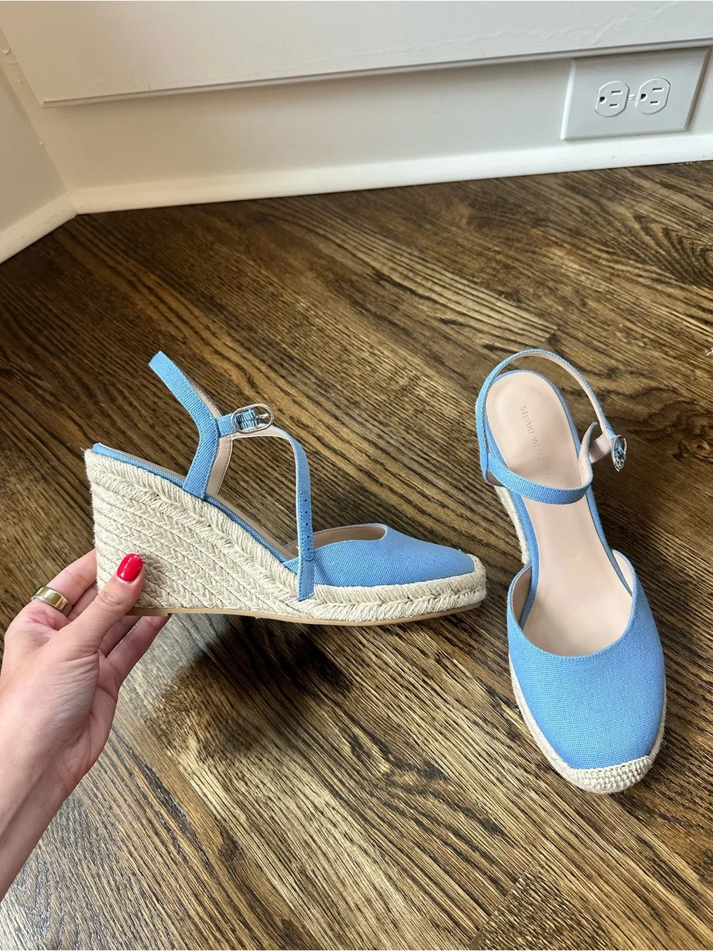 Periwinkle Stuart Weitzman Mykonos Close Espadrille Wedge, size 9